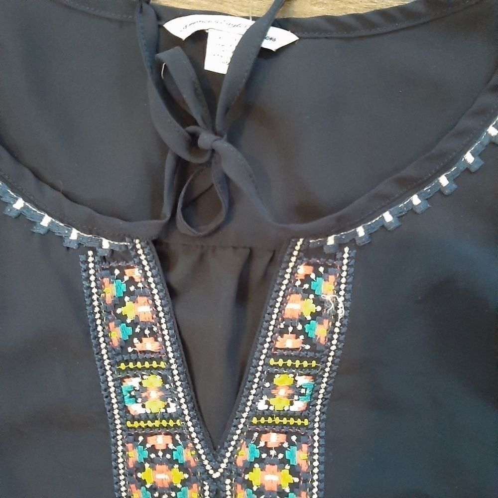 AEO blue sheer embroidery sz XS Aztec top - Picture 2 of 3